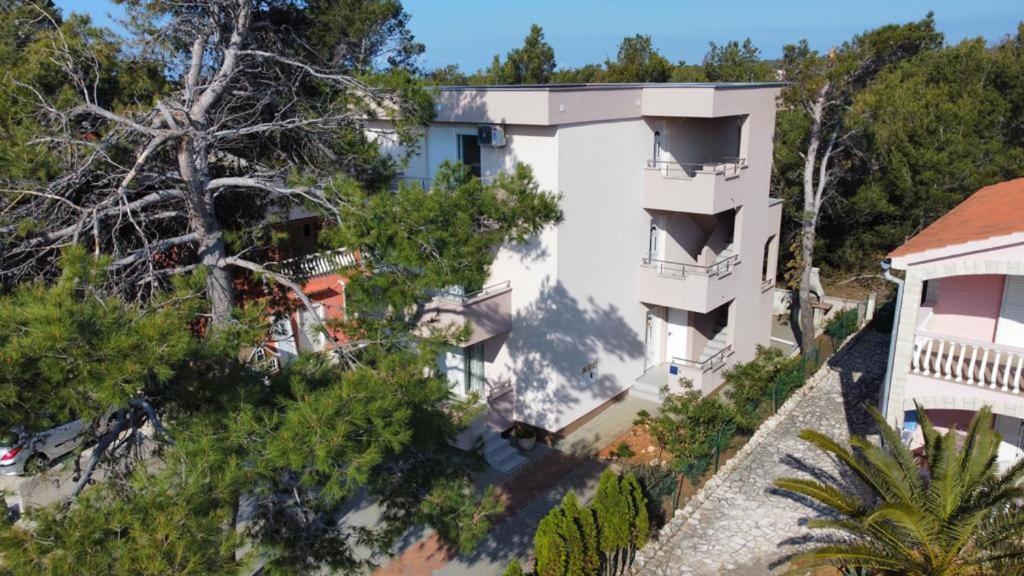 Apartmani Vukadin Vir Exterior foto